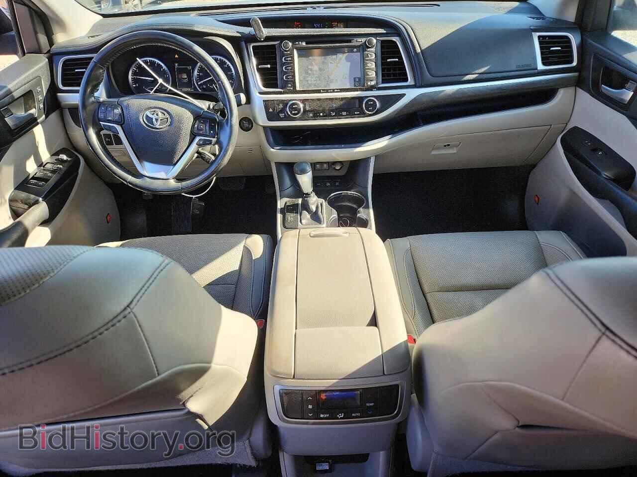 2017 TOYOTA HIGHLANDER - VIN: 5TDDZRFH6HS400856 - Фото 8