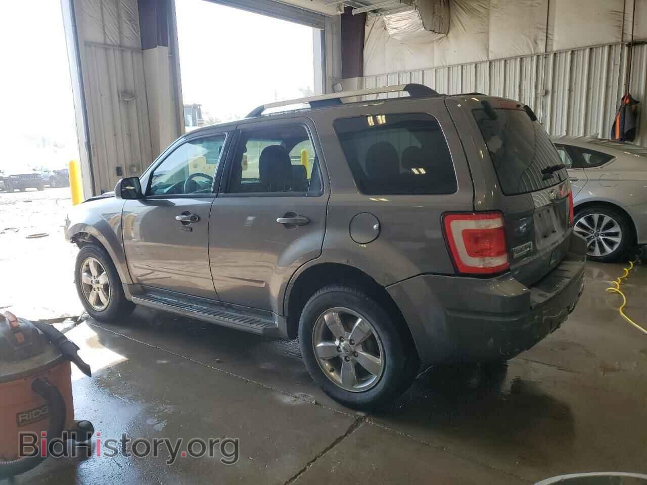 2011 FORD ESCAPE - VIN: 1FMCU9EG3BKB70948 - Фото 2