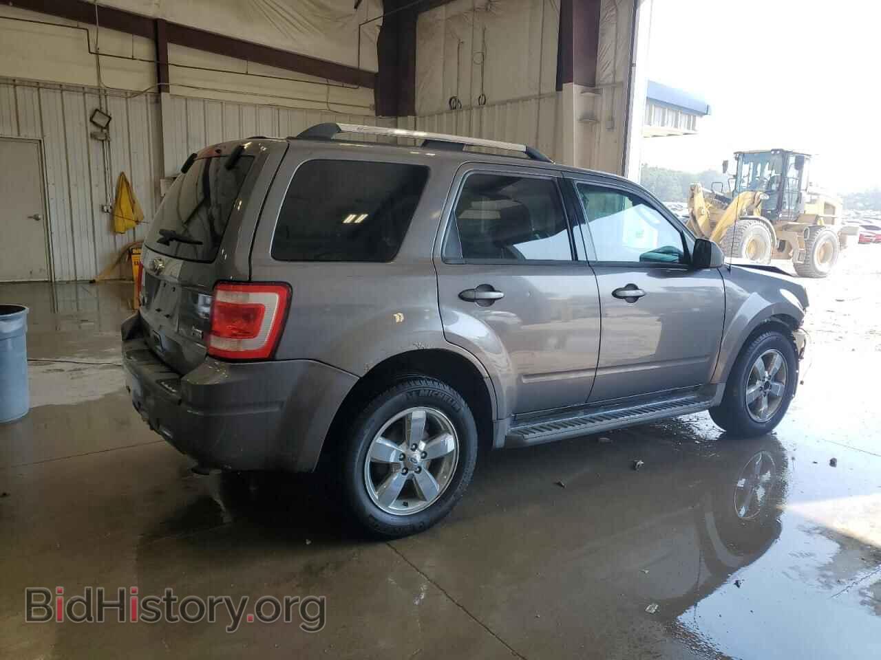 2011 FORD ESCAPE - VIN: 1FMCU9EG3BKB70948 - Фото 3