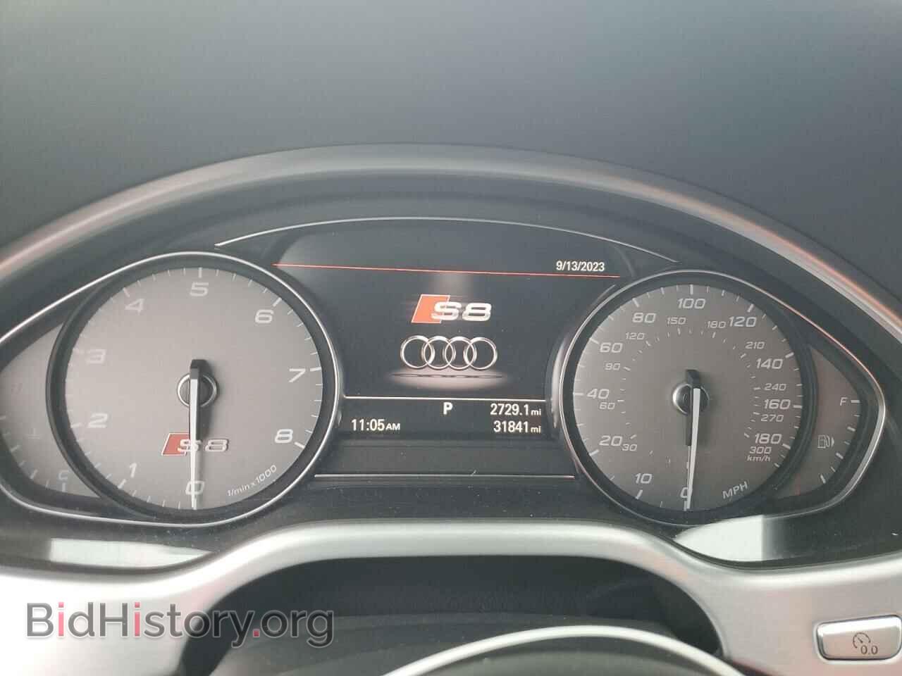 2016 AUDI S8 - VIN: WUAJ5AFD8GN900103 - Фото 9