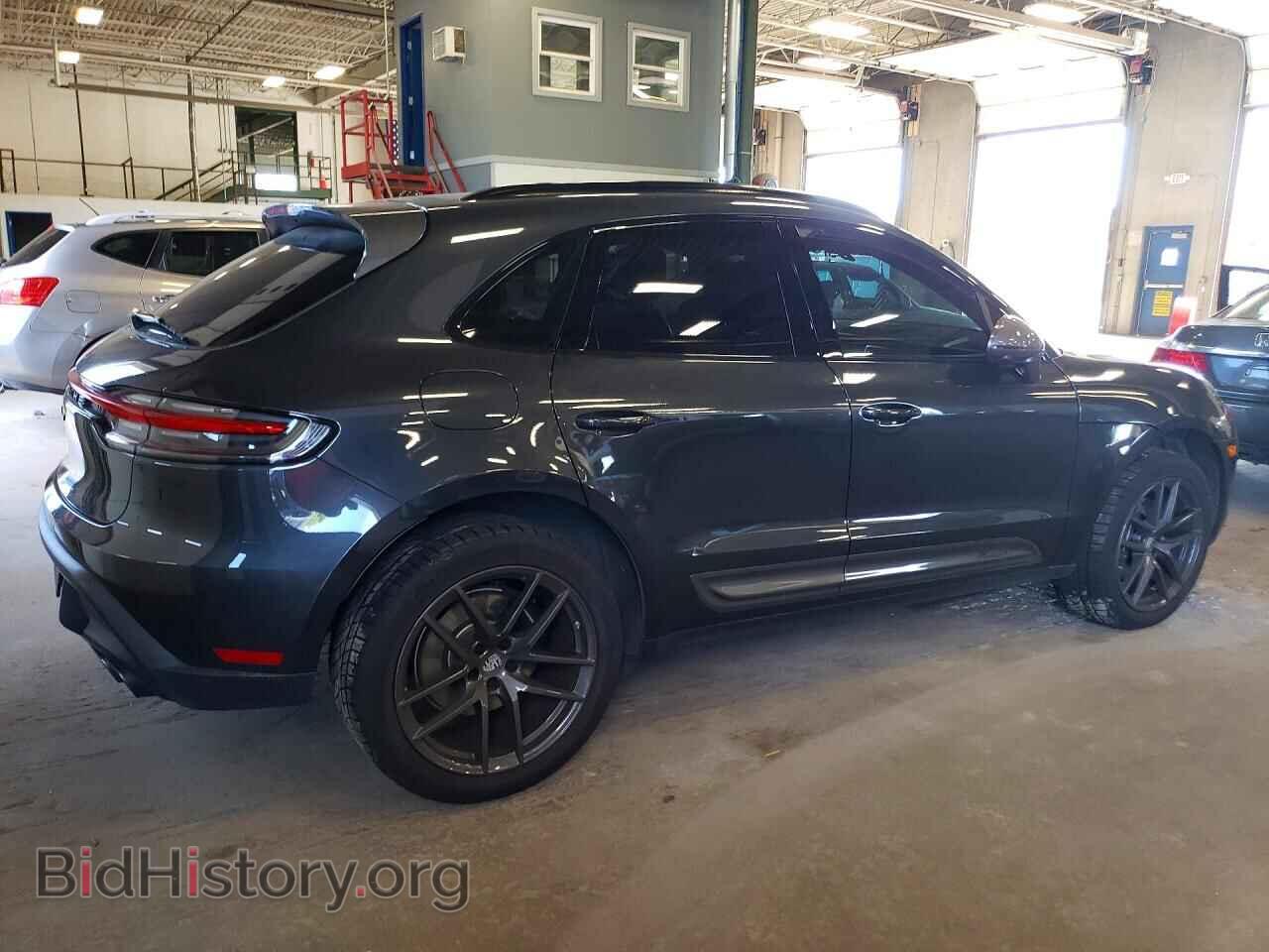 2023 Porsche MACAN (VIN WP1AA2A59PLB03433) — photo 3 of 13
