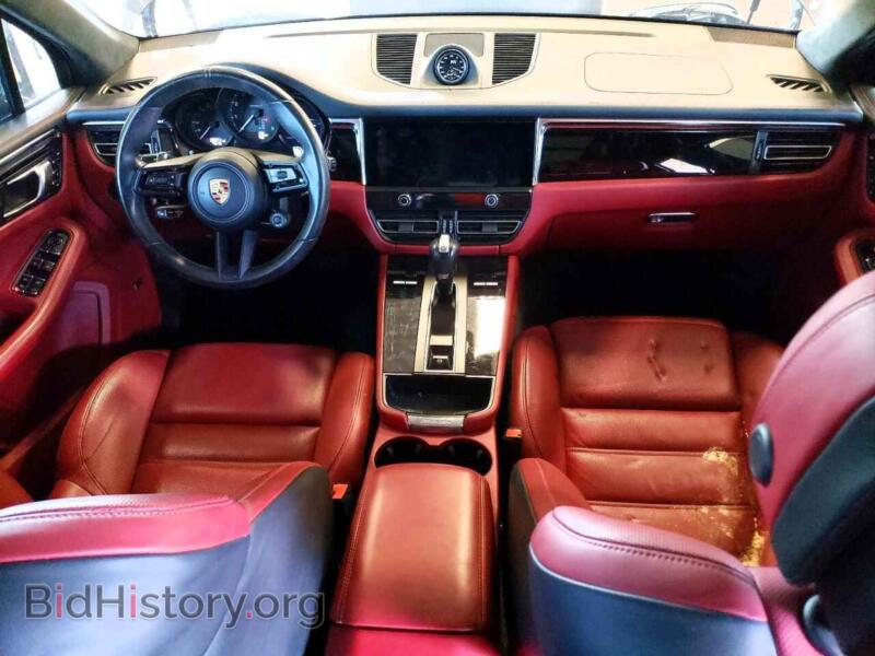 2023 Porsche MACAN (VIN WP1AA2A59PLB03433) — photo 8 of 13