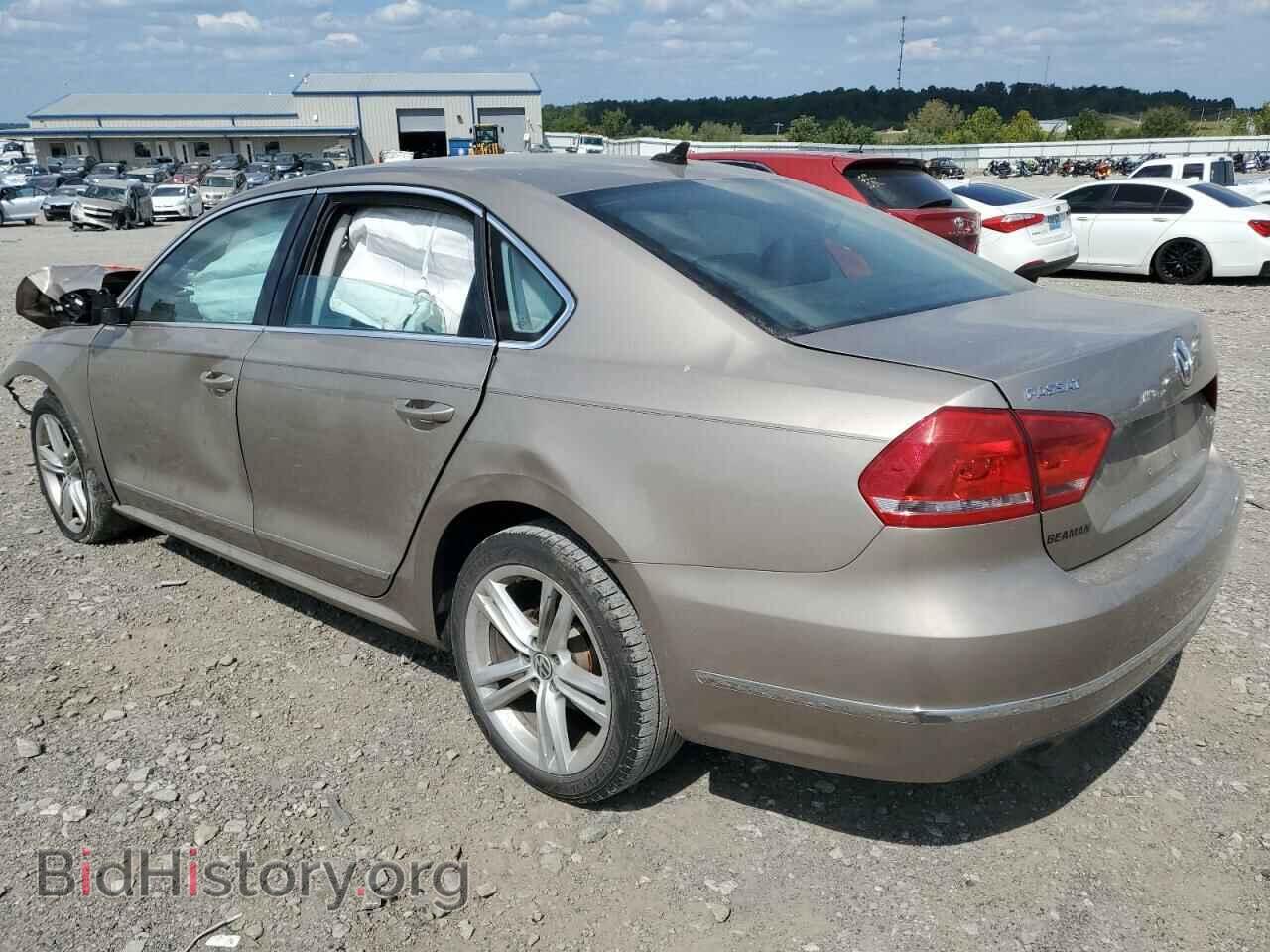 2015 VOLKSWAGEN PASSAT - VIN: 1VWCV7A36FC024727 - Фото 2