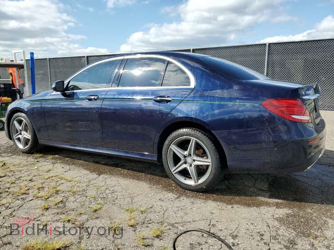 2017 MERCEDES-BENZ E-CLASS - VIN: WDDZF4KBXHA052615 - Фото 2