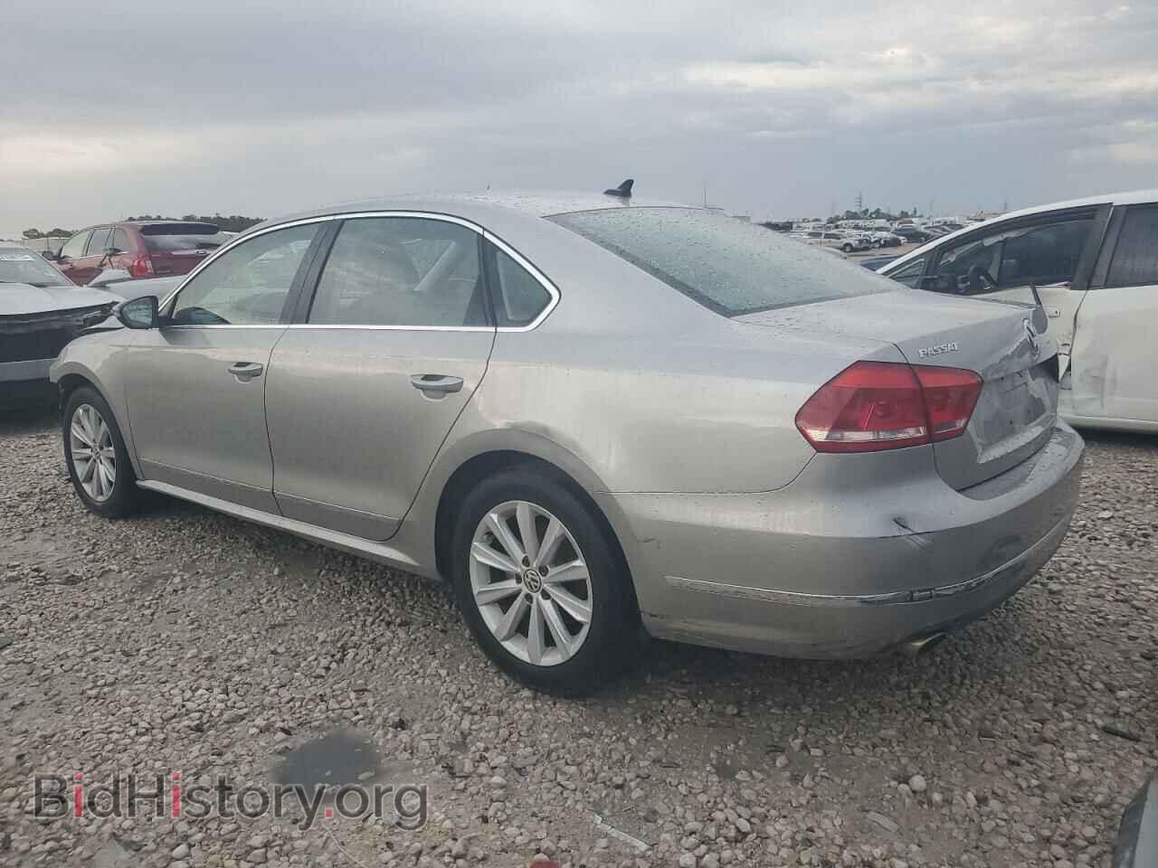 2012 VOLKSWAGEN PASSAT - VIN: 1VWCH7A32CC038305 - Фото 2