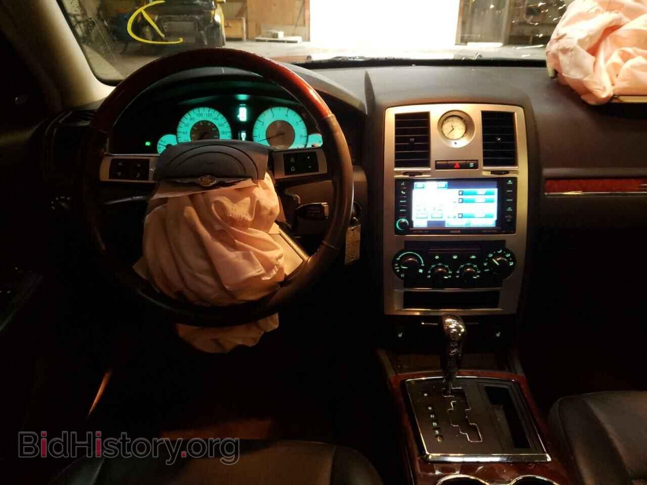 2010 CHRYSLER 300 - VIN: 2C3CA3CV7AH324387 - Фото 9