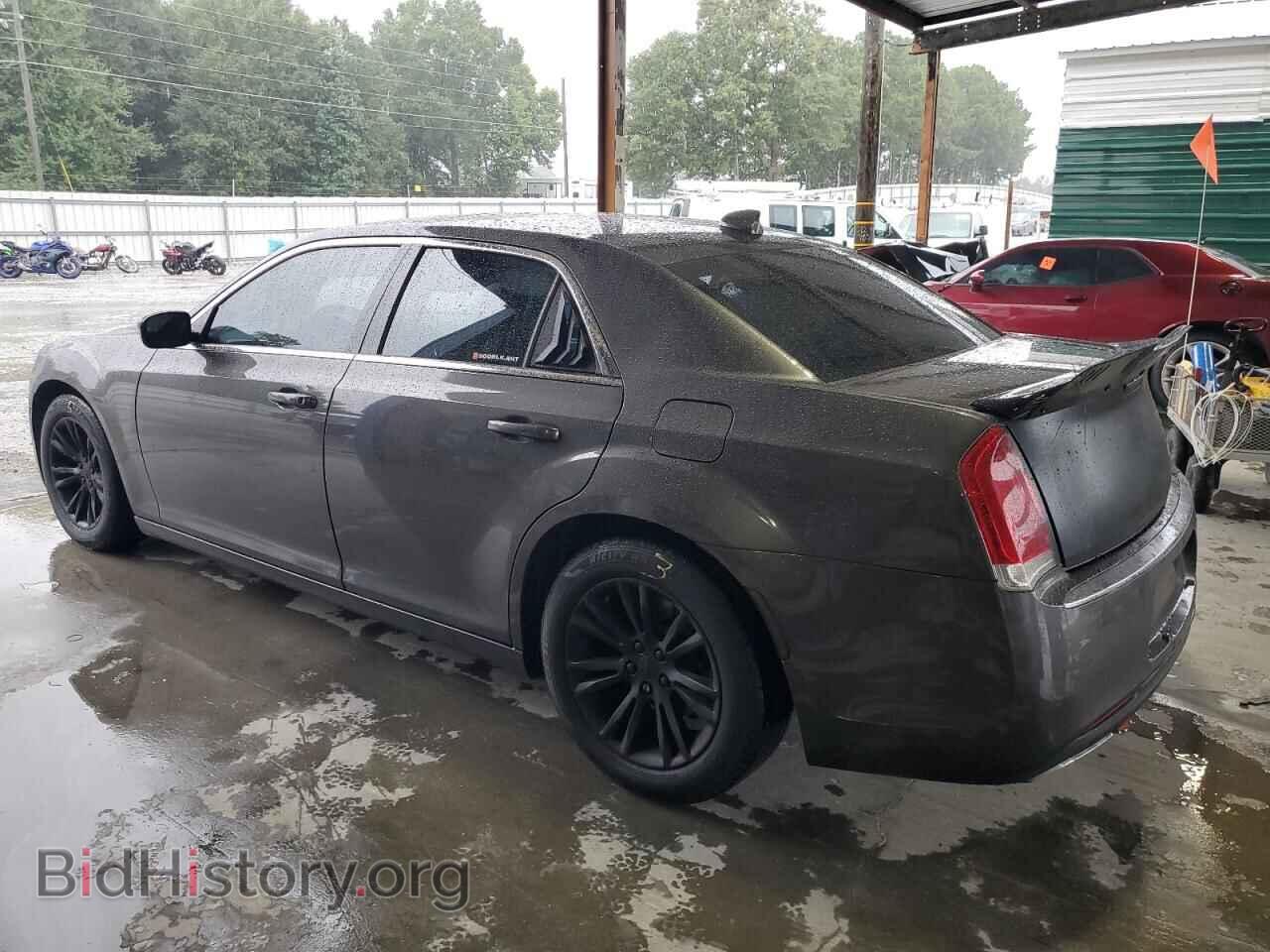 2017 CHRYSLER 300 - VIN: 2C3CCAAG4HH553039 - Фото 2