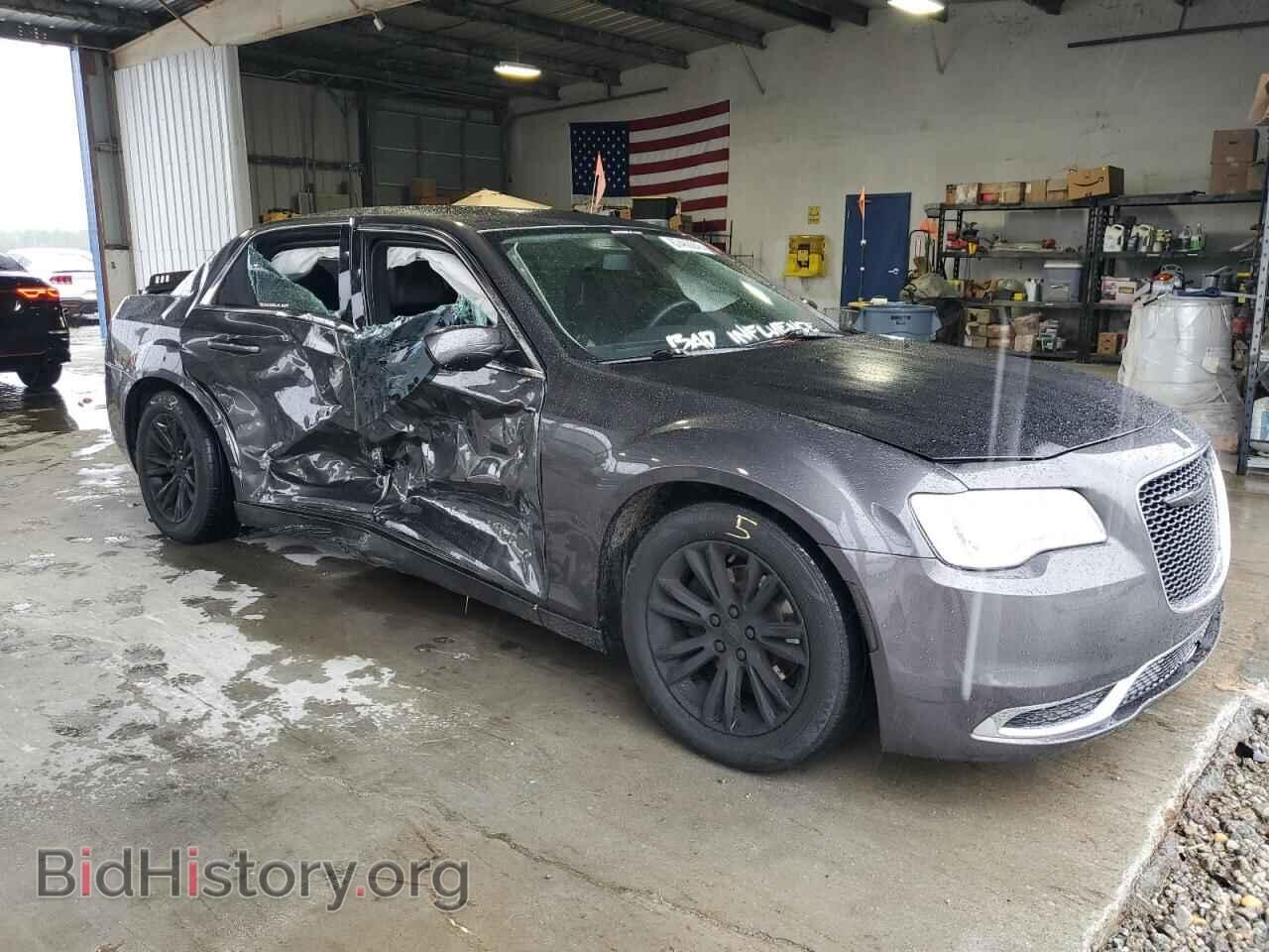 2017 CHRYSLER 300 - VIN: 2C3CCAAG4HH553039 - Фото 4
