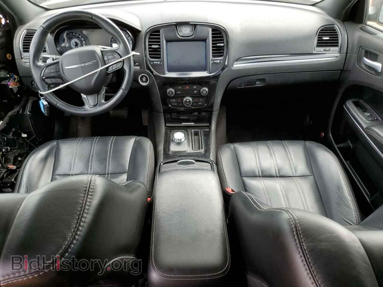 2017 CHRYSLER 300 - VIN: 2C3CCABG6HH655571 - Фото 8