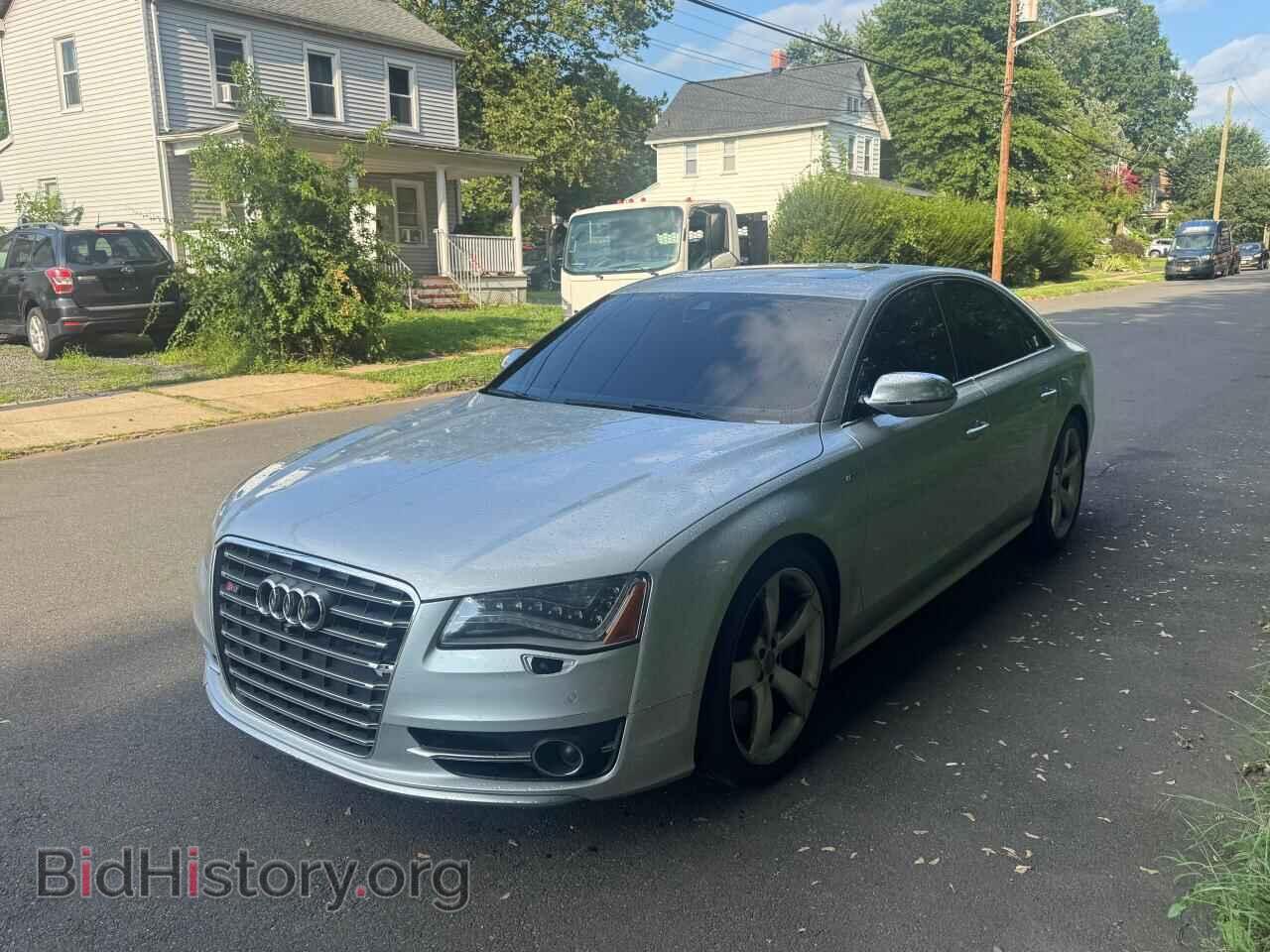 2014 AUDI S8 - VIN: WAUD2AFD1EN011933 - Фото 2