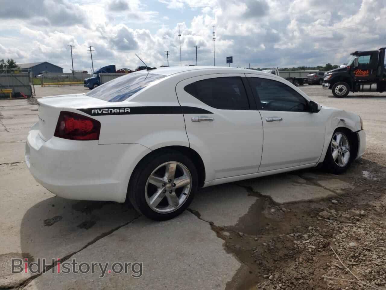 2011 DODGE AVENGER - VIN: 1B3BD2FG4BN583693 - Фото 3