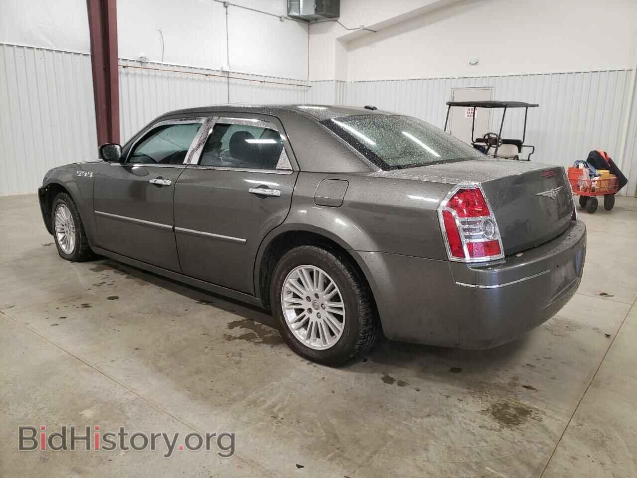 2009 CHRYSLER 300 - VIN: 2C3LA53V09H564159 - Фото 2