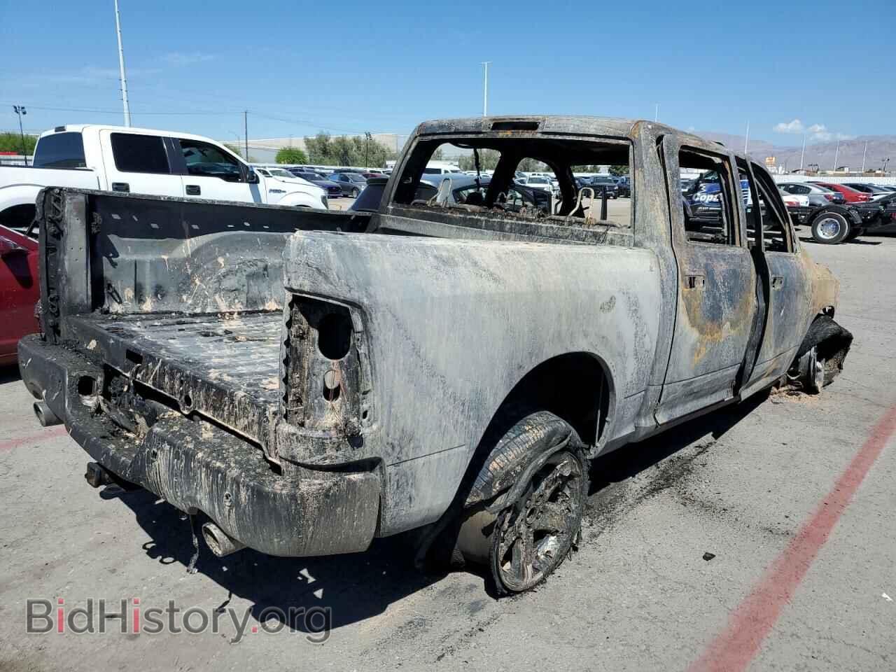 2018 RAM 1500 - VIN: 3C6RR7LT0JG118436 - Фото 3