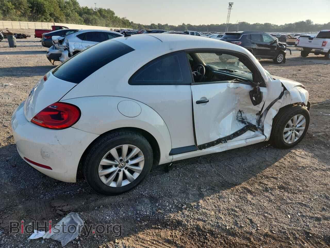 2014 VOLKSWAGEN BEETLE - VIN: 3VWFP7AT2EM620504 - Фото 3