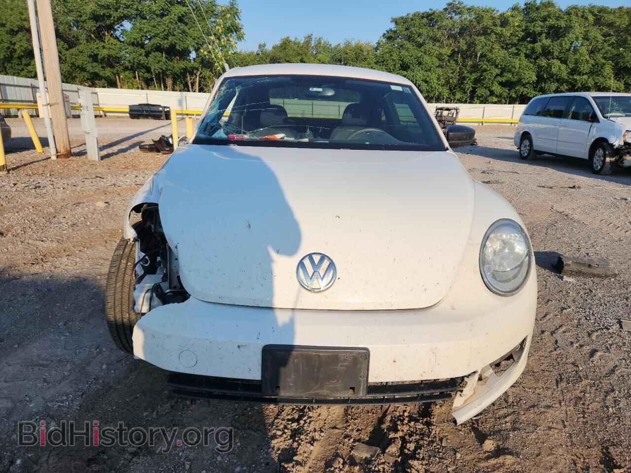 2014 VOLKSWAGEN BEETLE - VIN: 3VWFP7AT2EM620504 - Фото 5