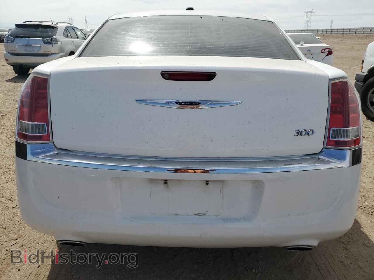 2013 CHRYSLER 300 - VIN: 2C3CCAAG5DH739800 - Фото 6