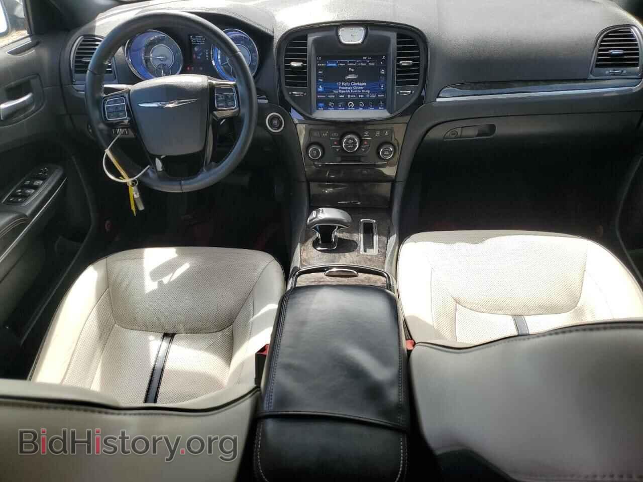 2013 CHRYSLER 300 - VIN: 2C3CCAAG5DH739800 - Фото 8