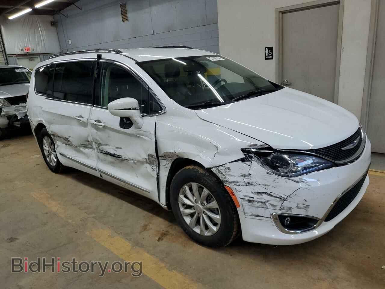 2019 CHRYSLER PACIFICA - VIN: 2C4RC1BG2KR666039 - Фото 4