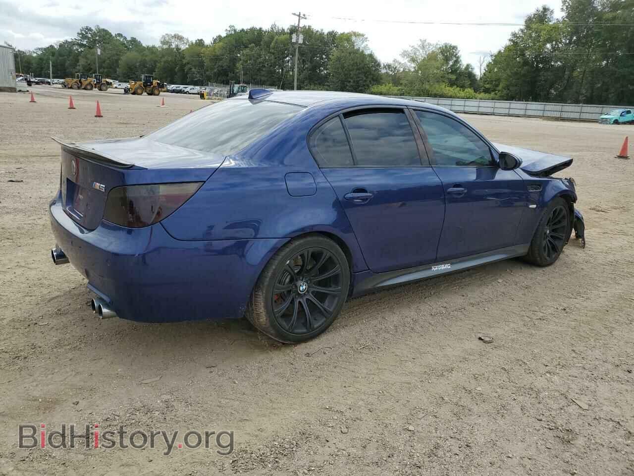 2006 BMW M5 - VIN: WBSNB93556B582775 - Фото 3