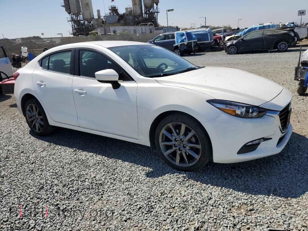 2018 MAZDA 3 - VIN: 3MZBN1V34JM202192 - Фото 4