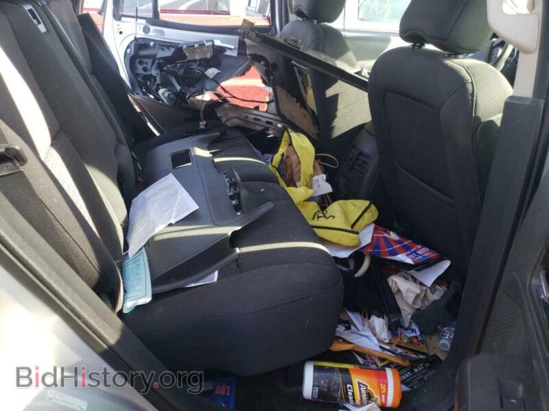 2010 Ford EDGE (VIN 2FMDK3GC8ABB71894) — photo 6 of 10