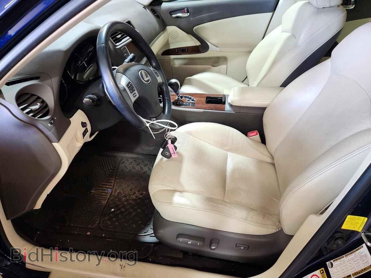 2011 LEXUS IS - VIN: JTHCF5C26B5052694 - Photo 7