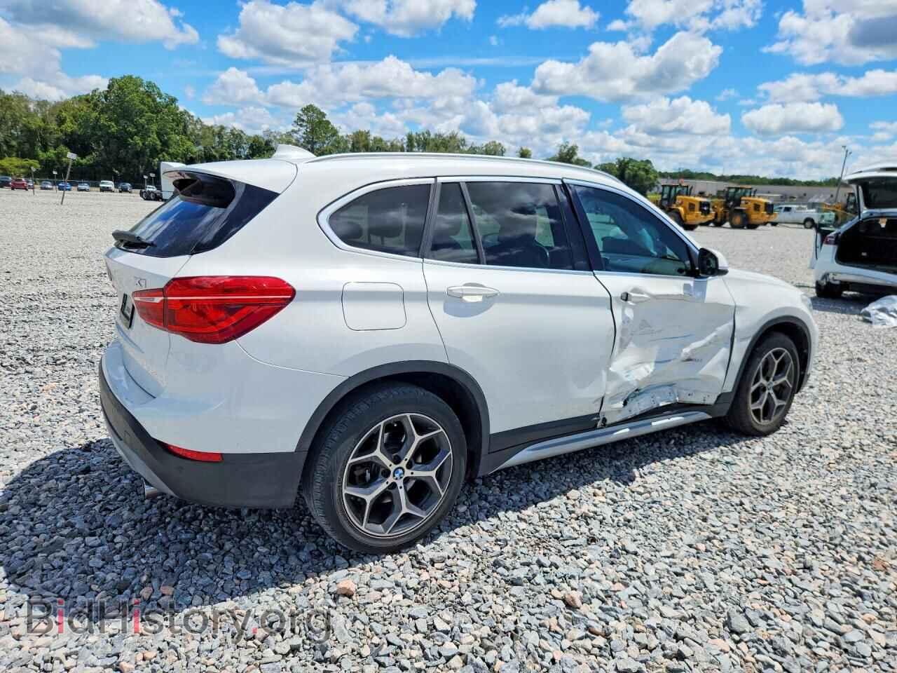 2017 BMW X1 - VIN: WBXHT3C31H5F81322 - Фото 3