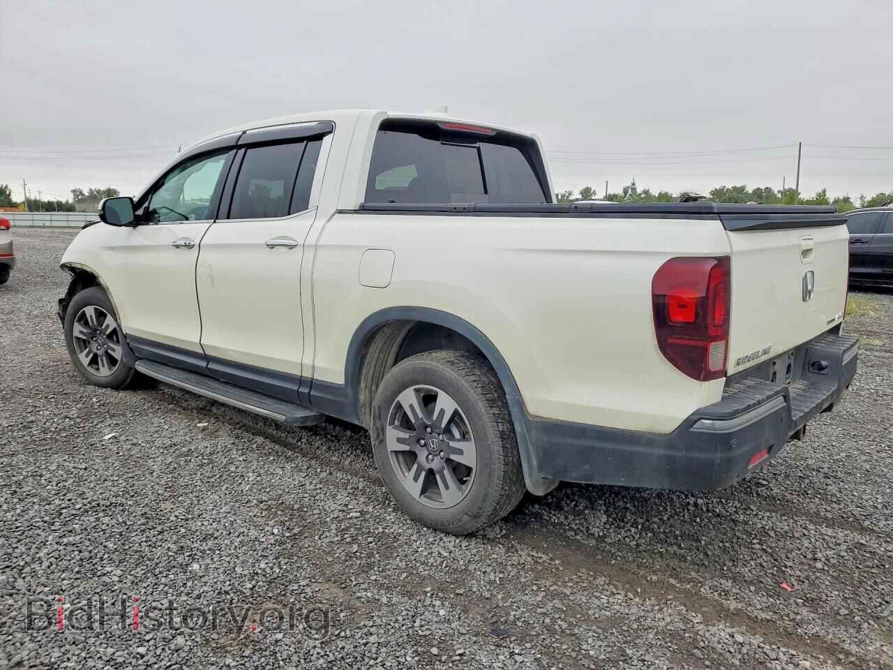 2017 HONDA RIDGELINE - VIN: 5FPYK3F77HB503709 - Photo 2