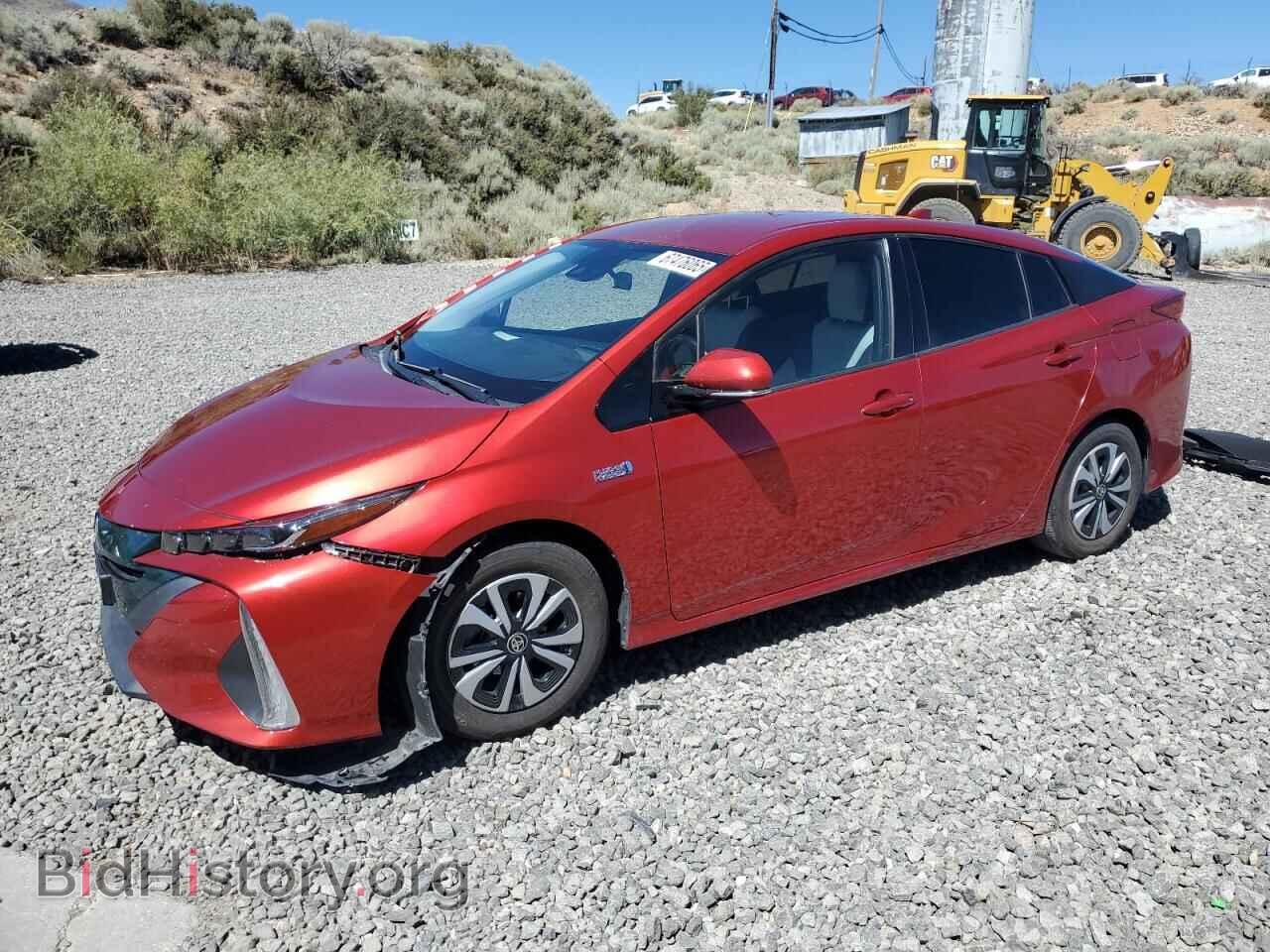 Фотография JTDKARFP8H3044532 - TOYOTA PRIUS 2017