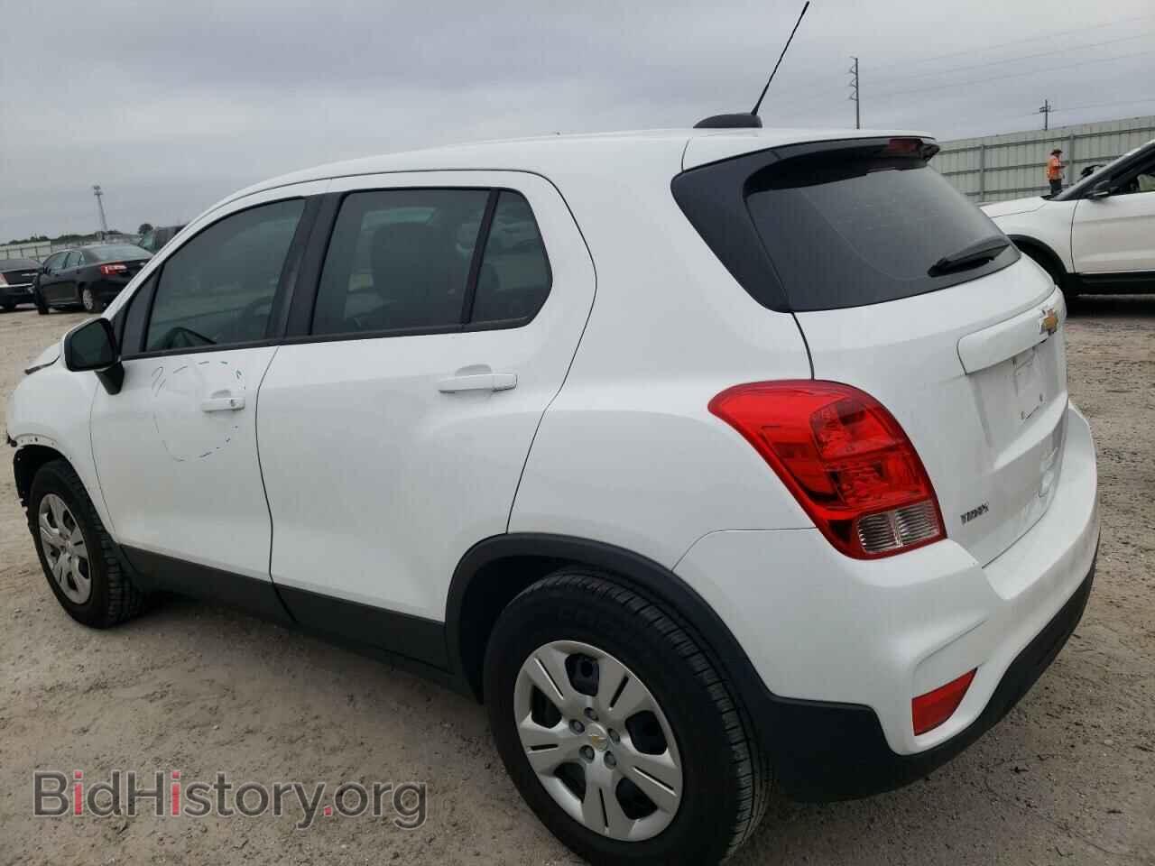 2017 CHEVROLET TRAX - VIN: 3GNCJKSB3HL176809 - Фото 2