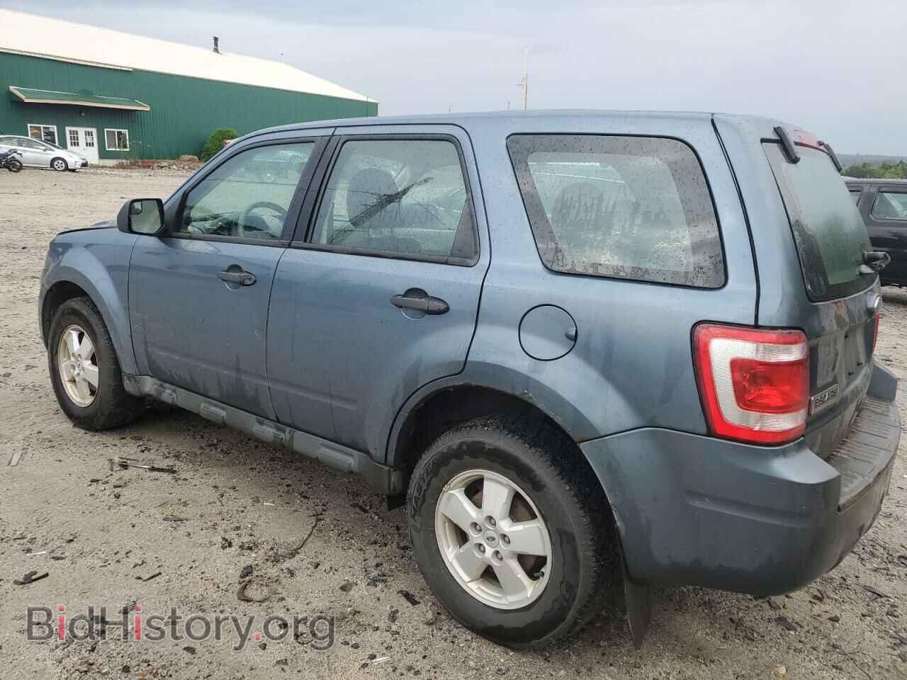 2011 FORD ESCAPE - VIN: 1FMCU0C77BKC42880 - Фото 2