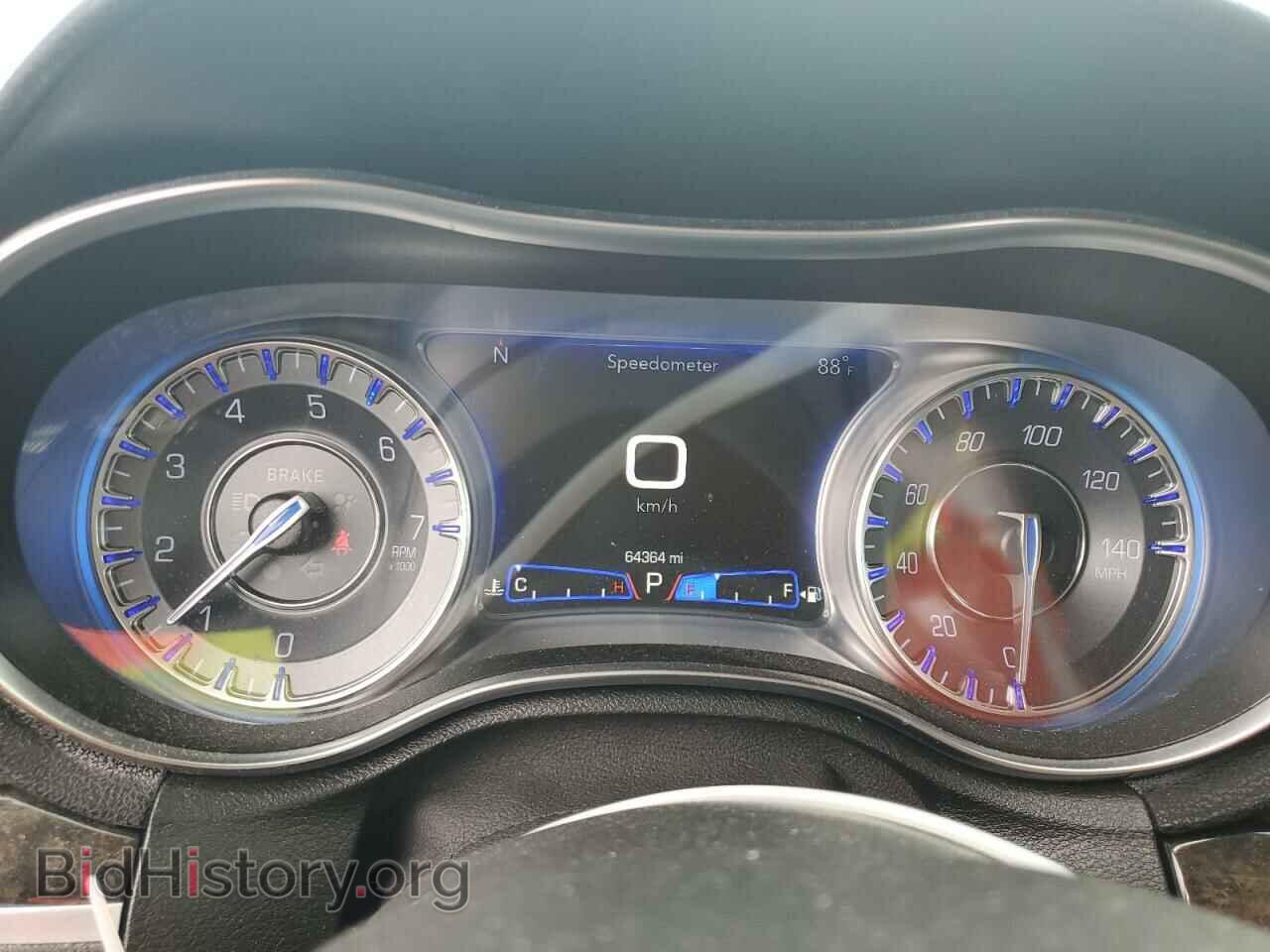 2019 CHRYSLER 300 - VIN: 2C3CCAEG6KH528080 - Фото 9
