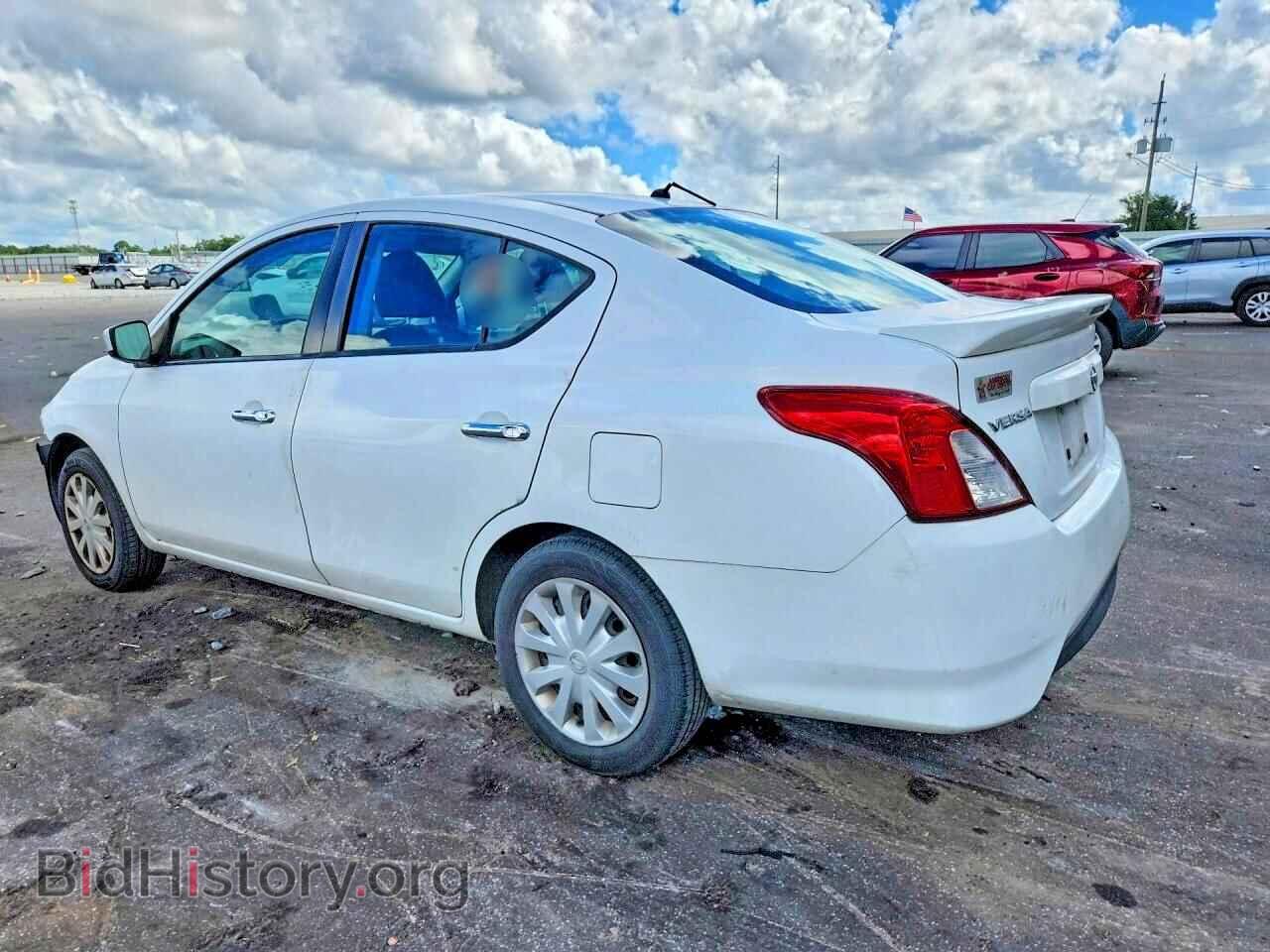 2017 NISSAN VERSA - VIN: 3N1CN7AP1HK419646 - Фото 2