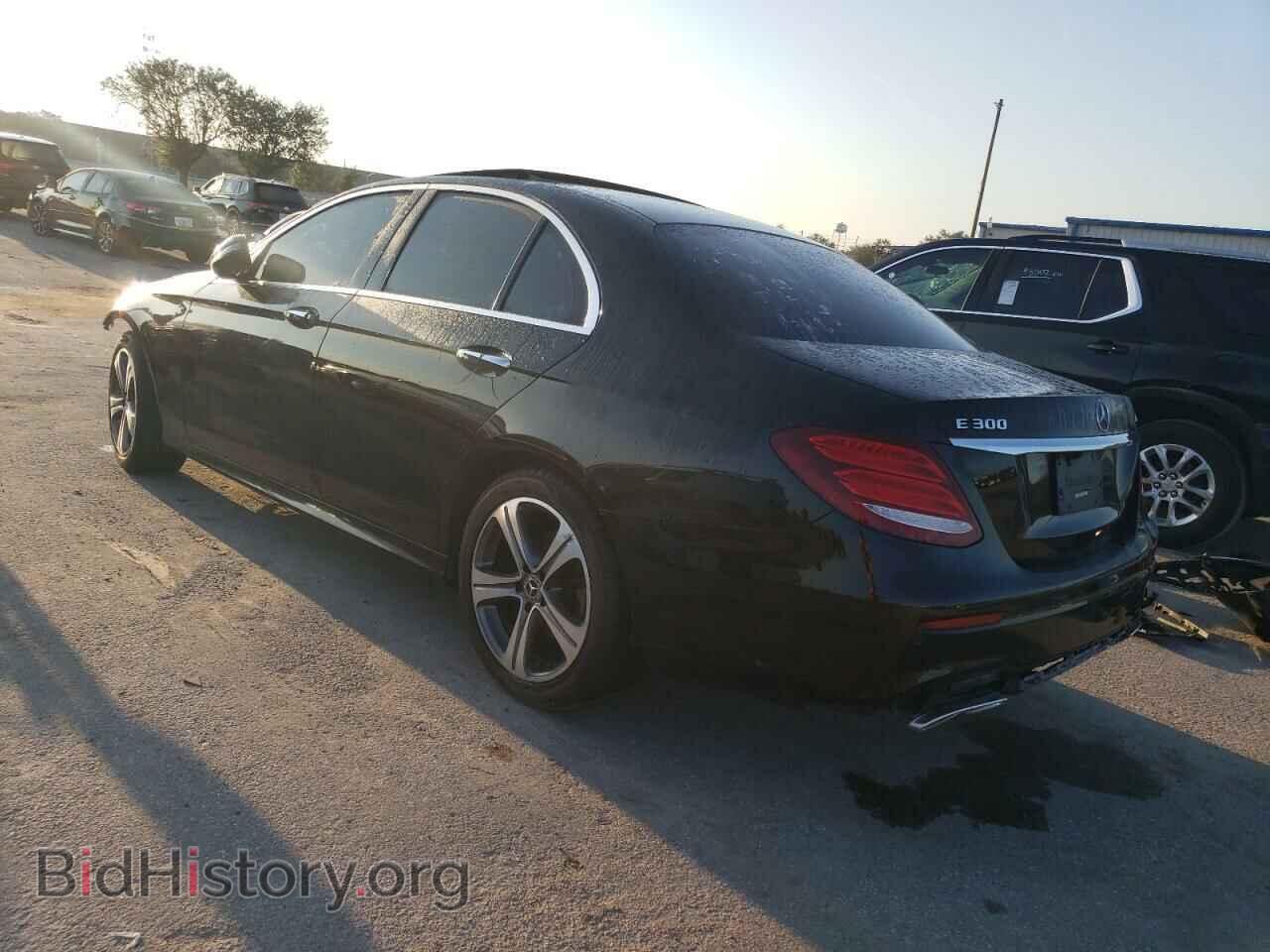 2018 MERCEDES-BENZ E-CLASS - VIN: WDDZF4KB8JA436639 - Фото 2