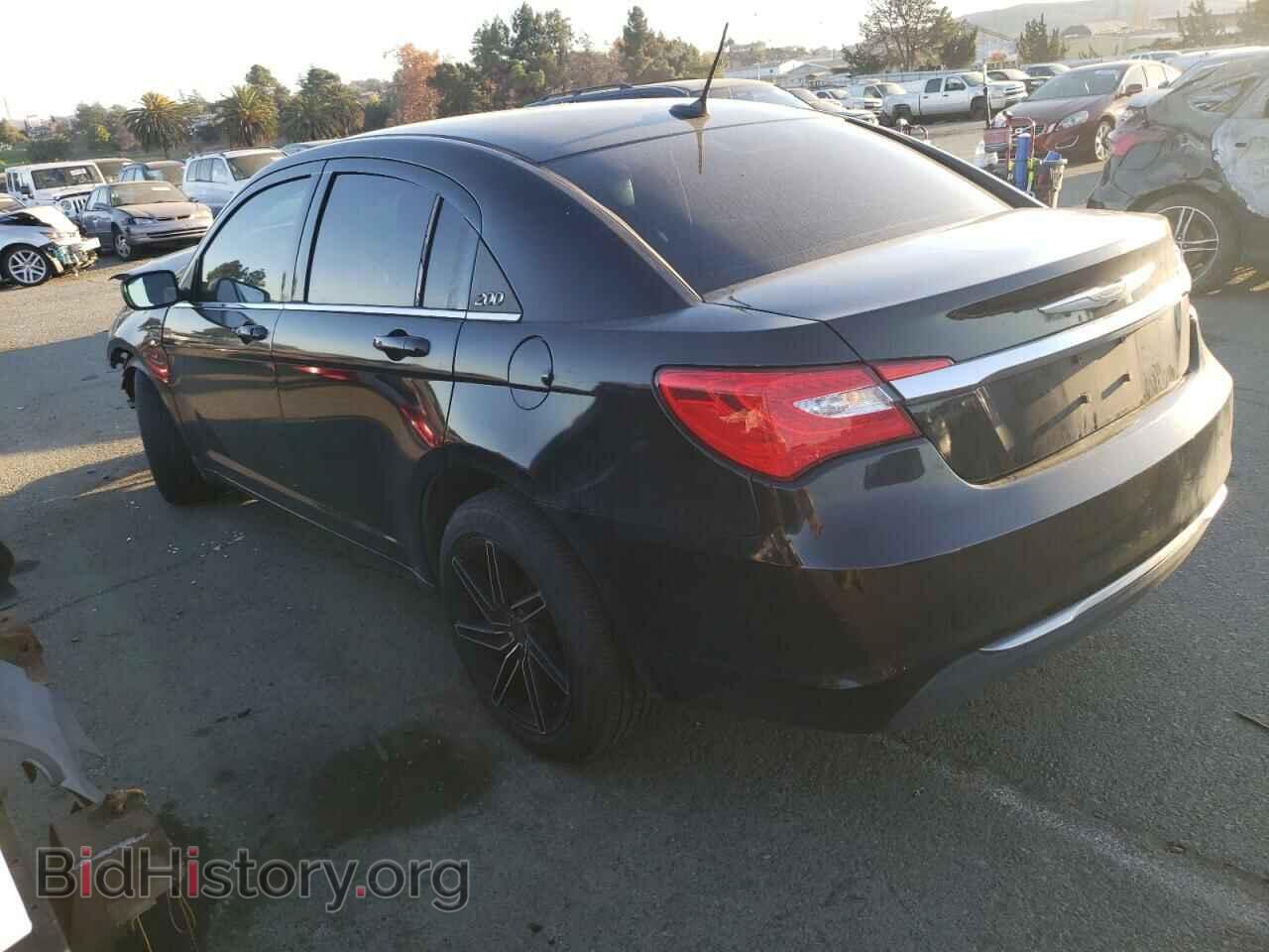2013 CHRYSLER 200 - VIN: 1C3CCBAB6DN649458 - Фото 2