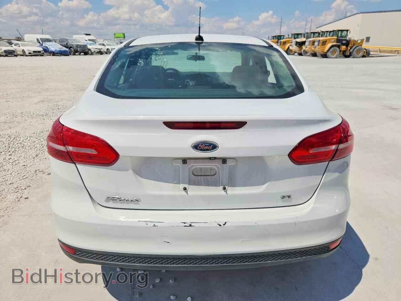 2017 FORD FOCUS - VIN: 1FADP3F22HL318774 - Photo 6