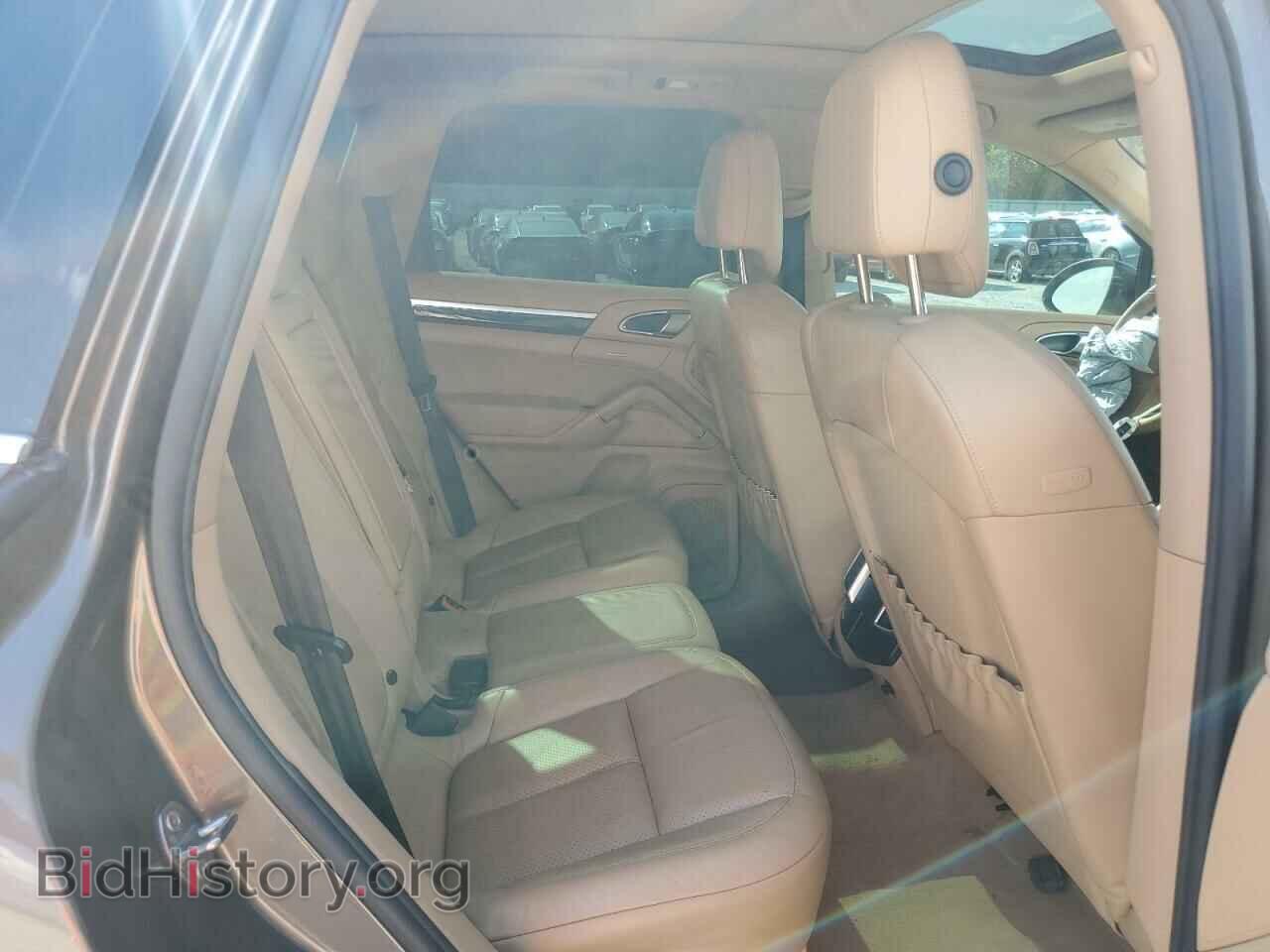 2011 PORSCHE CAYENNE - VIN: WP1AB2A25BLA51701 - Фото 10