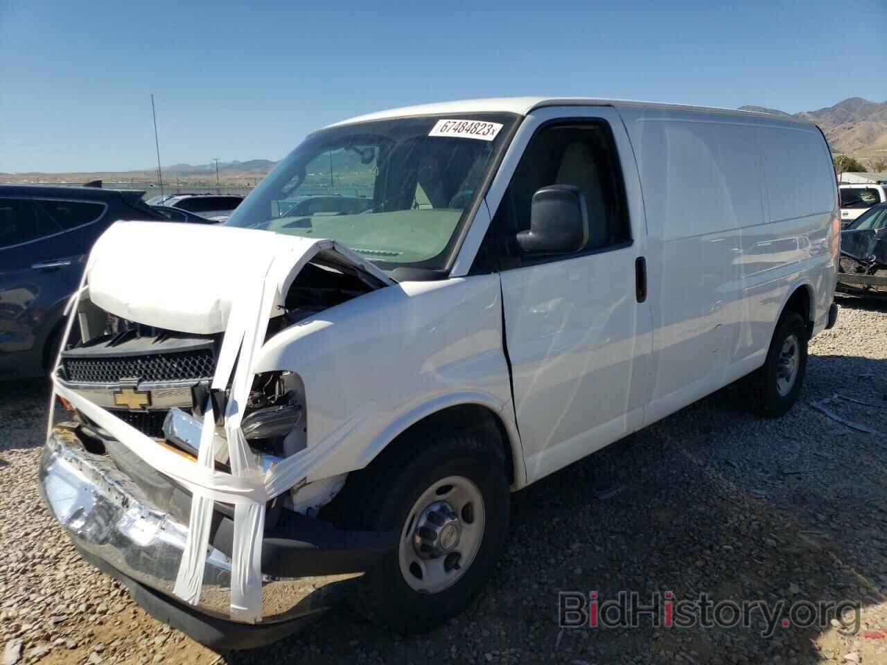 Photo 1GCWGAFF3H1165098 - CHEVROLET EXPRESS 2017