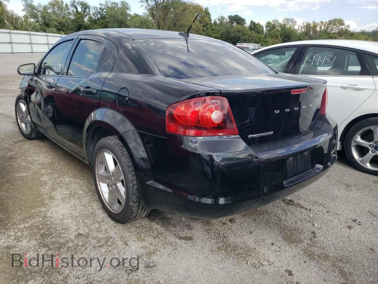 2011 DODGE AVENGER - VIN: 1B3BD2FB2BN574673 - Photo 2