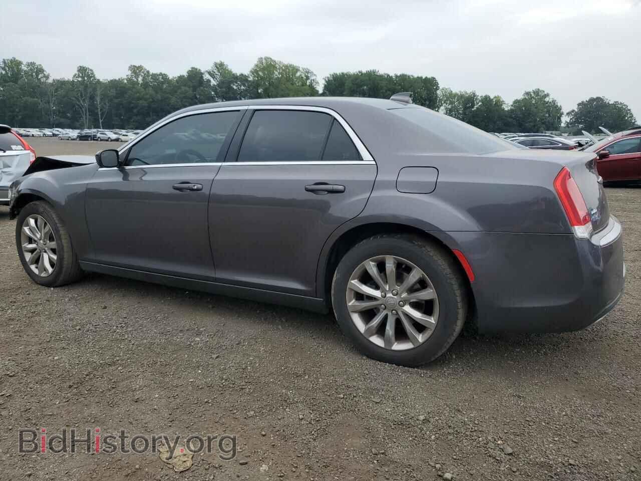 2015 CHRYSLER 300 - VIN: 2C3CCARGXFH793231 - Фото 2