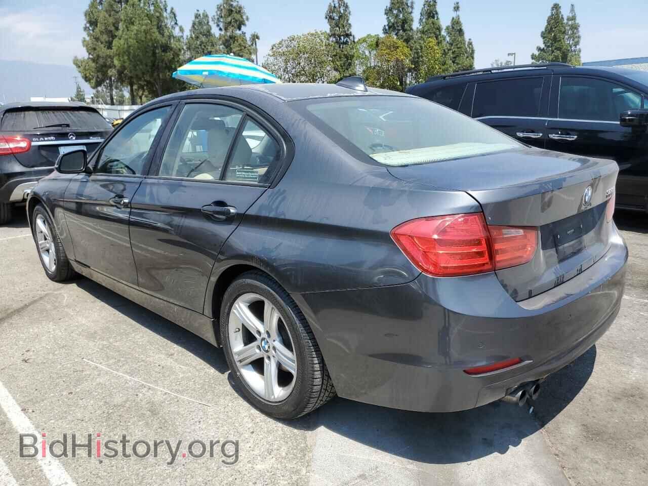 2013 BMW 3 SERIES - VIN: WBA3C1C57DF437575 - Фото 2
