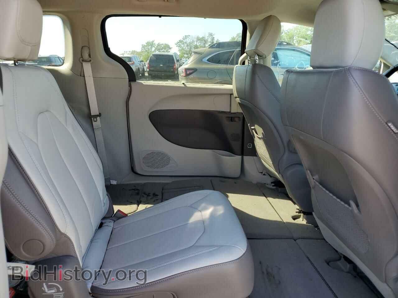 2017 CHRYSLER PACIFICA - VIN: 2C4RC1BGXHR757715 - Фото 11
