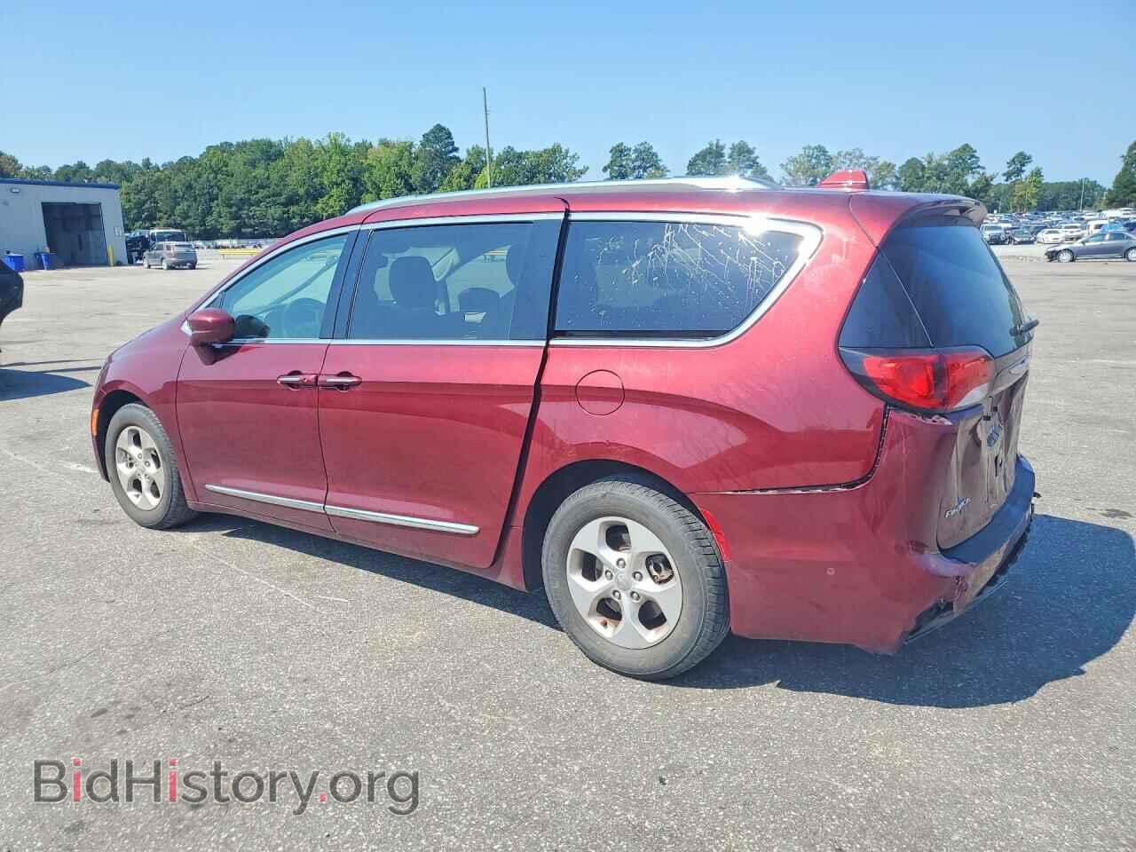 2017 CHRYSLER PACIFICA - VIN: 2C4RC1EG5HR510937 - Photo 2