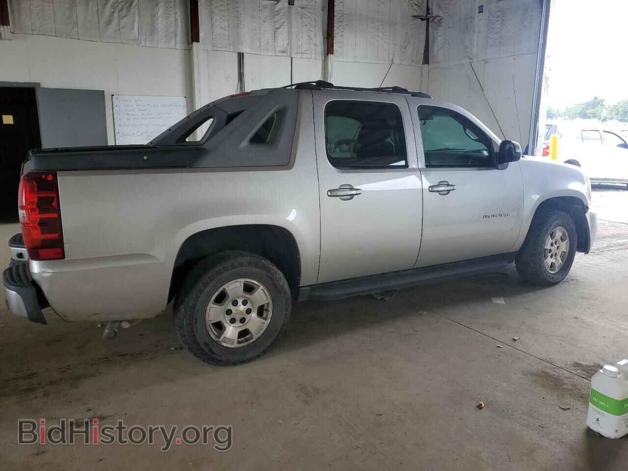 2011 CHEVROLET AVALANCHE - VIN: 3GNTKEE39BG313450 - Фото 3