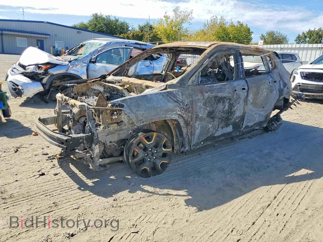 Фотография 3C4NJDDB1LT203346 - JEEP COMPASS 2020