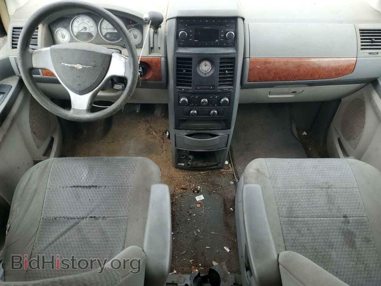 2008 CHRYSLER MINIVAN - VIN: 2A8HR44HX8R668060 - Фото 8