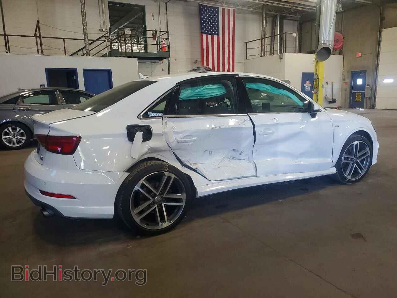 2018 AUDI A3 - VIN: WAUJ8GFF5J1040407 - Фото 3
