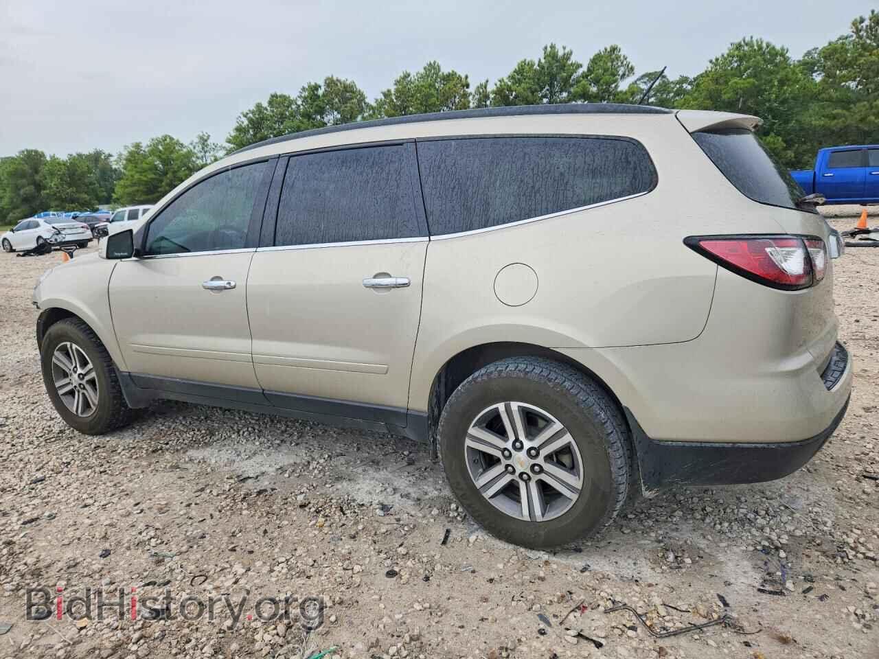 2015 CHEVROLET TRAVERSE - VIN: 1GNKRHKD5FJ304318 - Photo 2