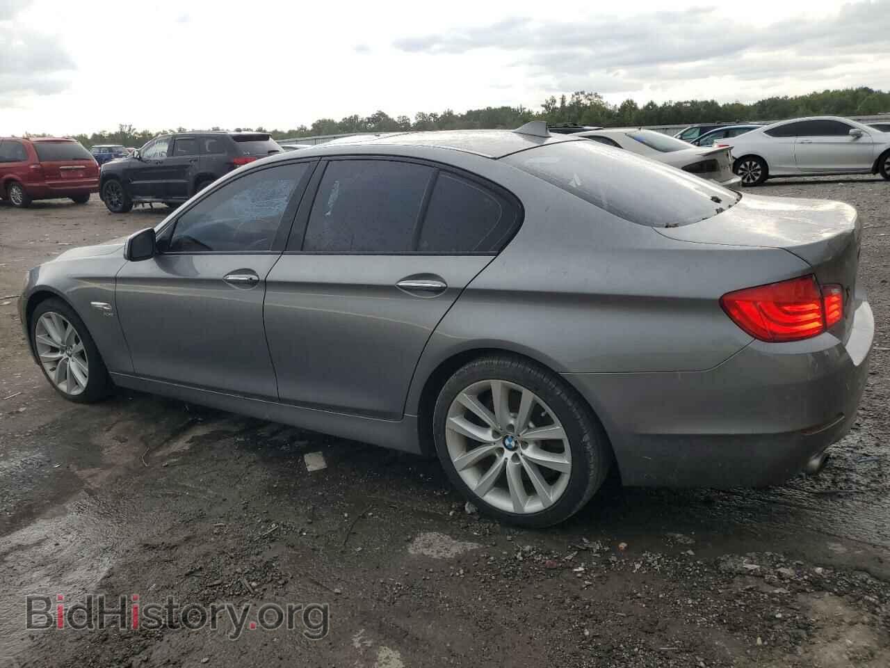 2011 BMW 5 SERIES - VIN: WBAFU7C59BC871072 - Фото 2