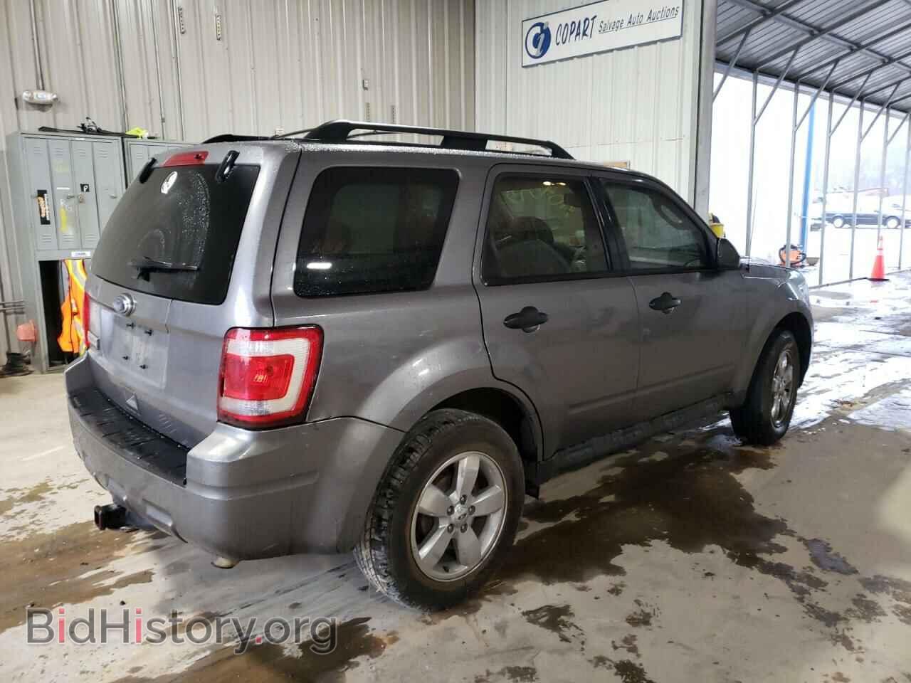 2011 FORD ESCAPE - VIN: 1FMCU0D73BKA04393 - Фото 3
